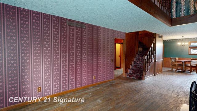 766 S Main Street, Chesaning, MI 48616