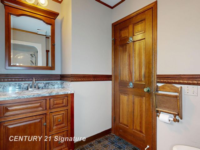 766 S Main Street, Chesaning, MI 48616