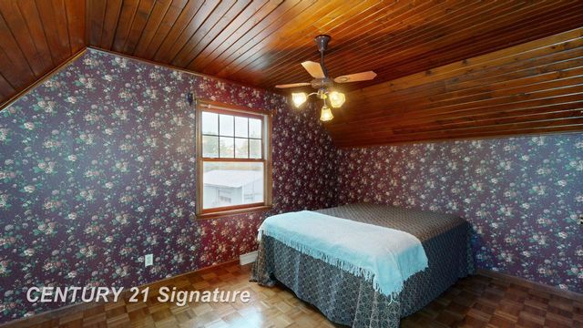 766 S Main Street, Chesaning, MI 48616