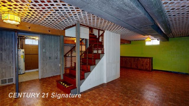 766 S Main Street, Chesaning, MI 48616