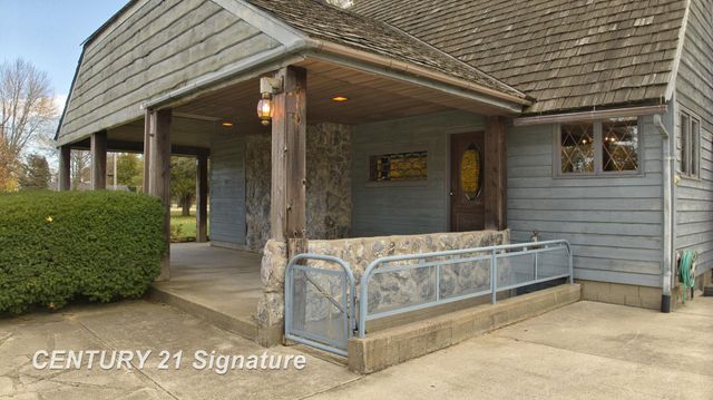 766 S Main Street, Chesaning, MI 48616