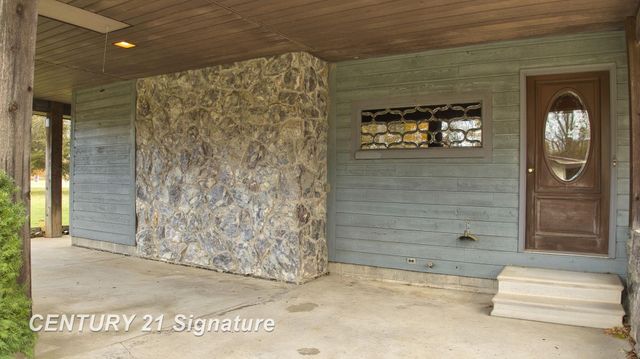 766 S Main Street, Chesaning, MI 48616