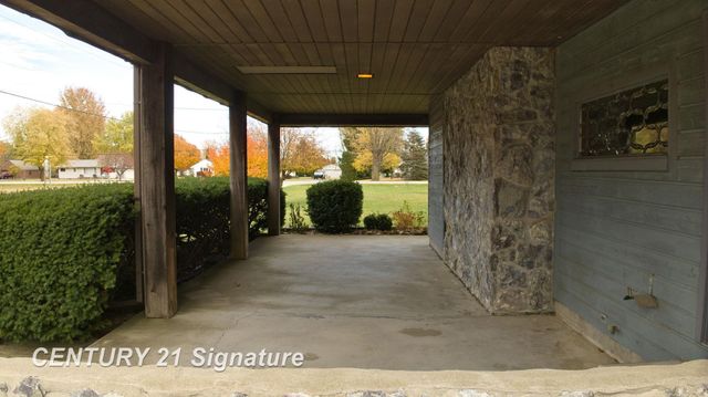 766 S Main Street, Chesaning, MI 48616