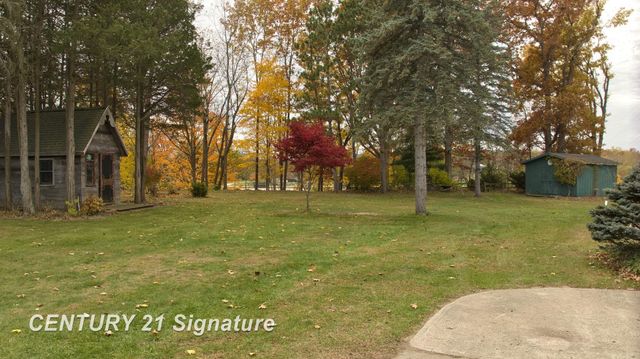 766 S Main Street, Chesaning, MI 48616