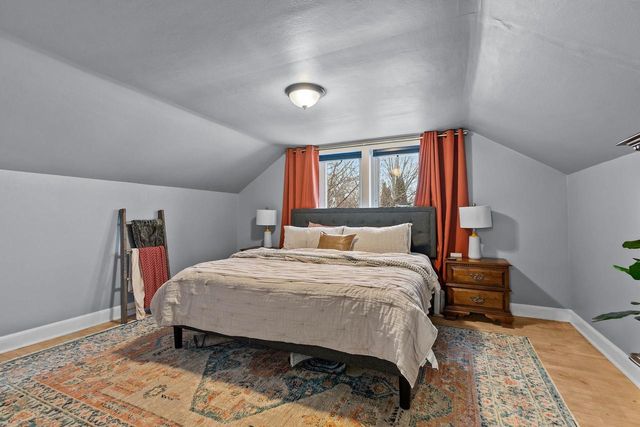 913 DESNOYER STREET, Kaukauna, WI 54130