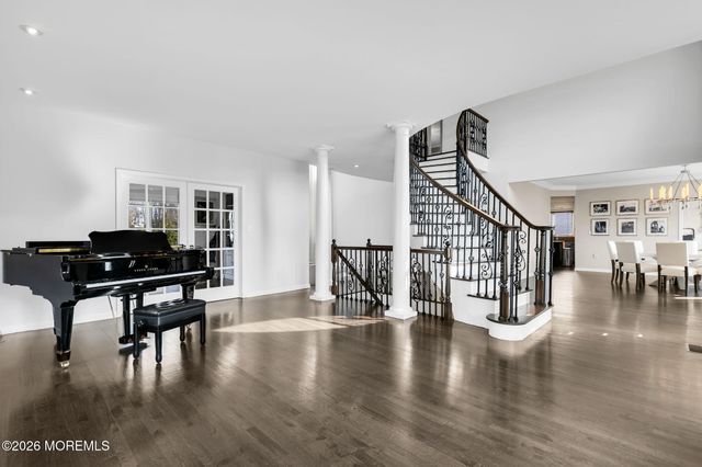 2 Capo Drive, Marlboro, NJ 07746