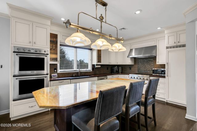 2 Capo Drive, Marlboro, NJ 07746