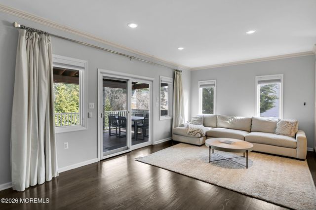 2 Capo Drive, Marlboro, NJ 07746