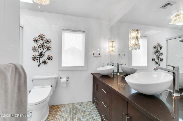 2 Capo Drive, Marlboro, NJ 07746