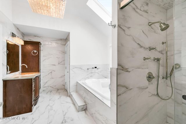 2 Capo Drive, Marlboro, NJ 07746