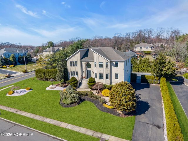 2 Capo Drive, Marlboro, NJ 07746