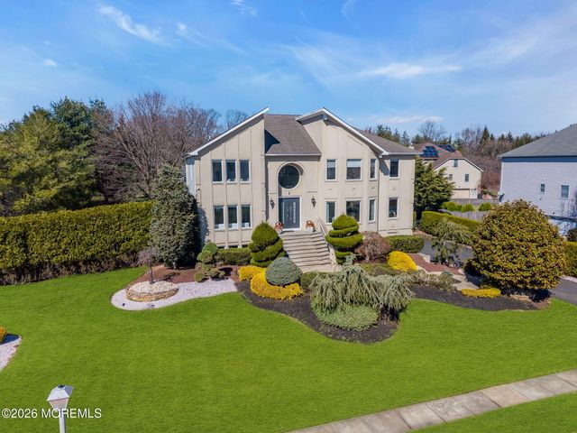 2 Capo Drive, Marlboro, NJ 07746