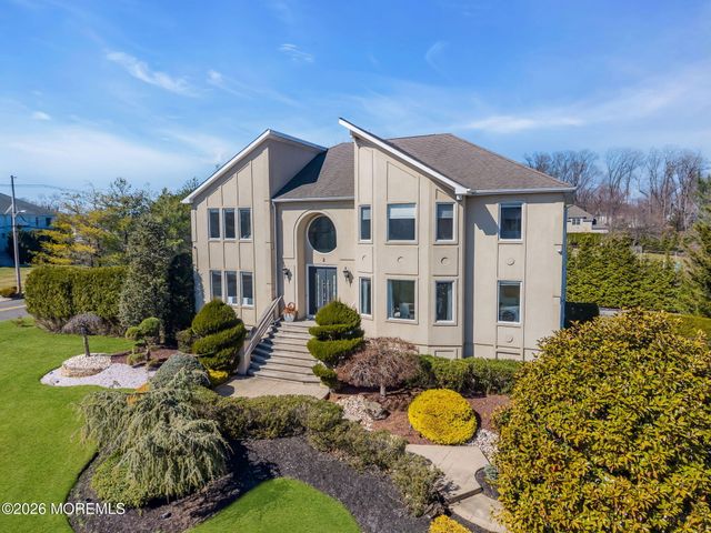 2 Capo Drive, Marlboro, NJ 07746
