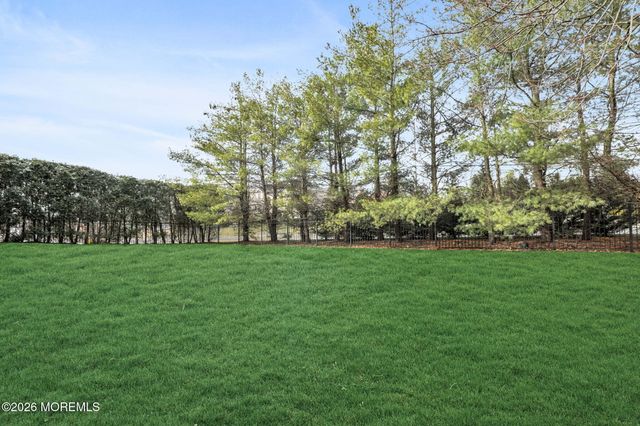 2 Capo Drive, Marlboro, NJ 07746