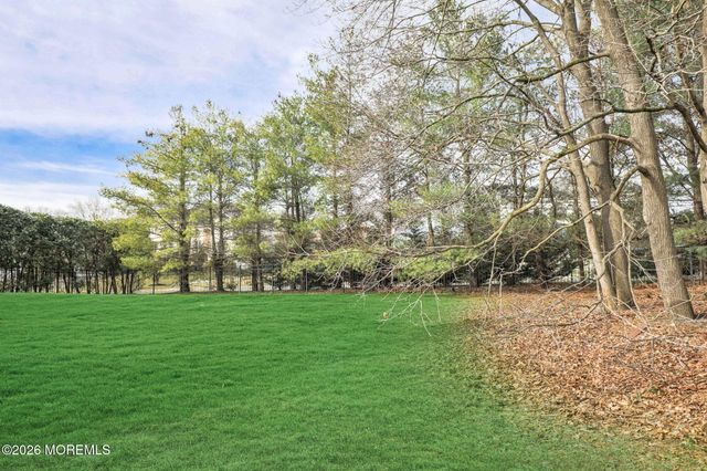 2 Capo Drive, Marlboro, NJ 07746