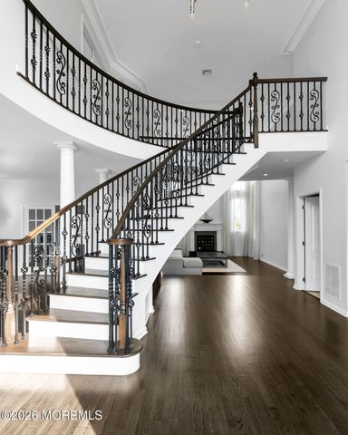 2 Capo Drive, Marlboro, NJ 07746