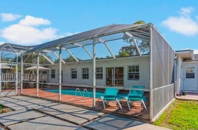 18531 SW 92nd Ct, Cutler Bay, FL 33157