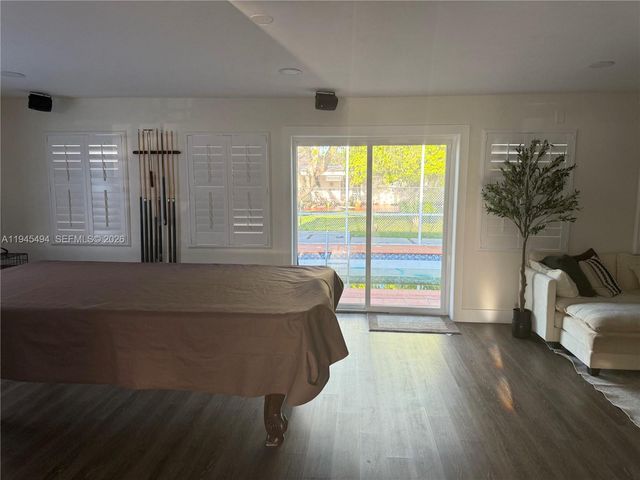 18531 SW 92nd Ct, Cutler Bay, FL 33157