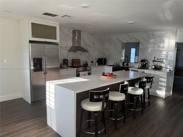 18531 SW 92nd Ct, Cutler Bay, FL 33157