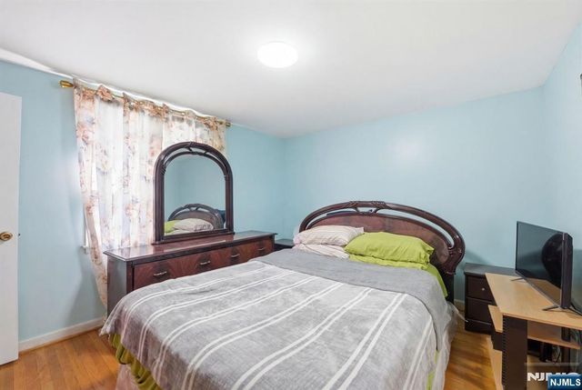 674 Berkeley Avenue, Orange, NJ 07050