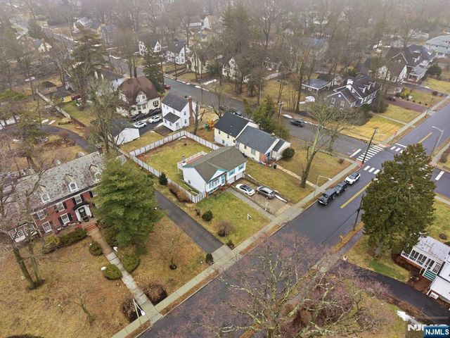 674 Berkeley Avenue, Orange, NJ 07050