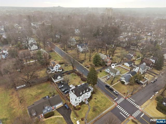 674 Berkeley Avenue, Orange, NJ 07050