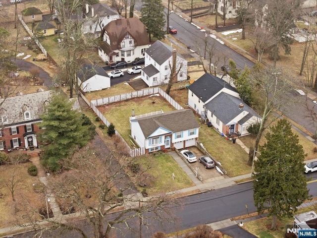 674 Berkeley Avenue, Orange, NJ 07050