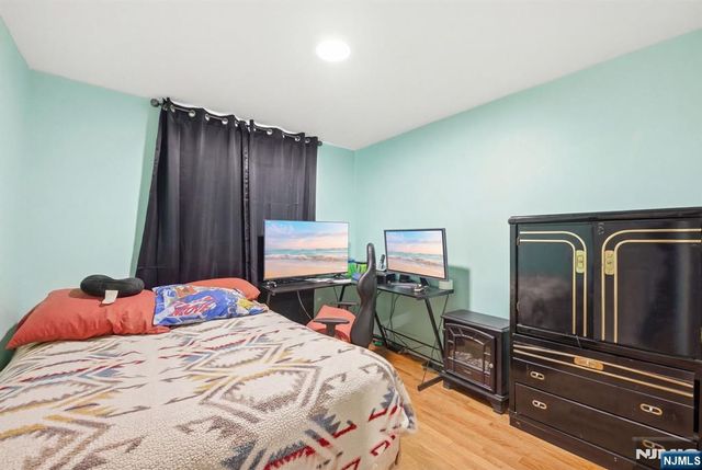 674 Berkeley Avenue, Orange, NJ 07050