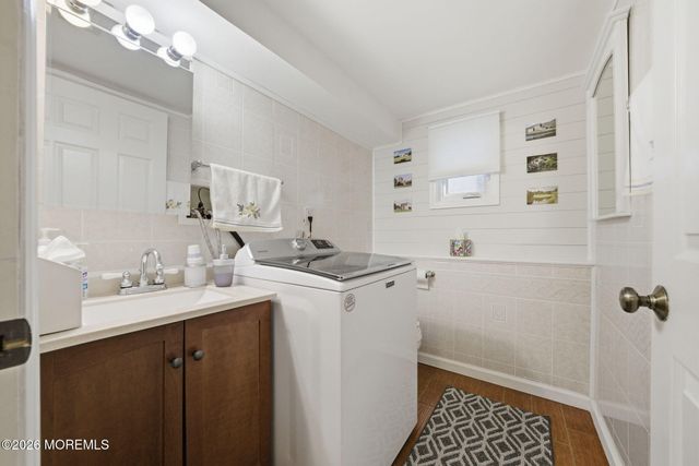 12 Fairview Lane, Hazlet, NJ 07730