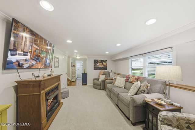 12 Fairview Lane, Hazlet, NJ 07730