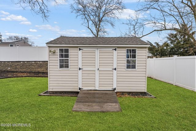 12 Fairview Lane, Hazlet, NJ 07730