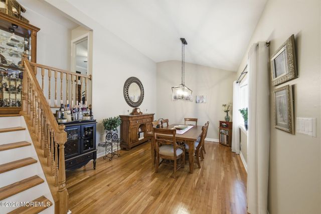 12 Fairview Lane, Hazlet, NJ 07730