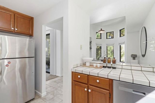 928 Wright Avenue 402, Mountain View, CA 94043