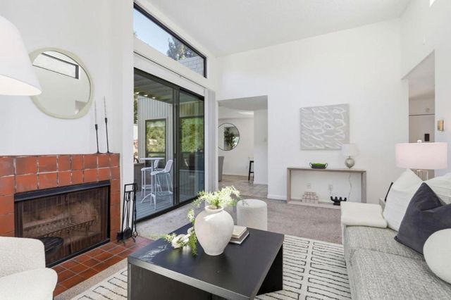 928 Wright Avenue 402, Mountain View, CA 94043