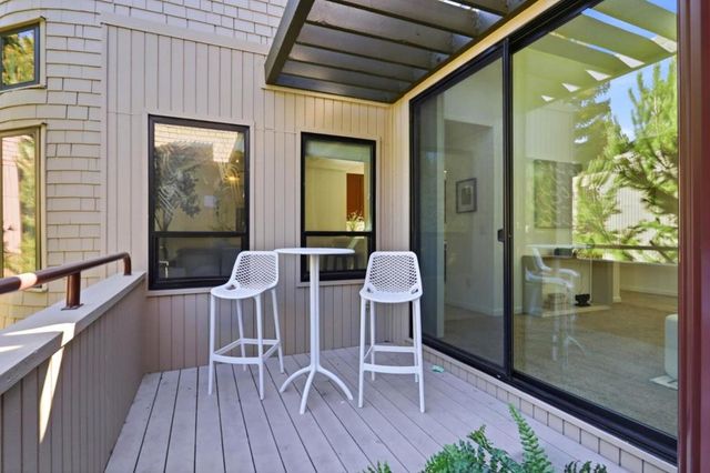 928 Wright Avenue 402, Mountain View, CA 94043