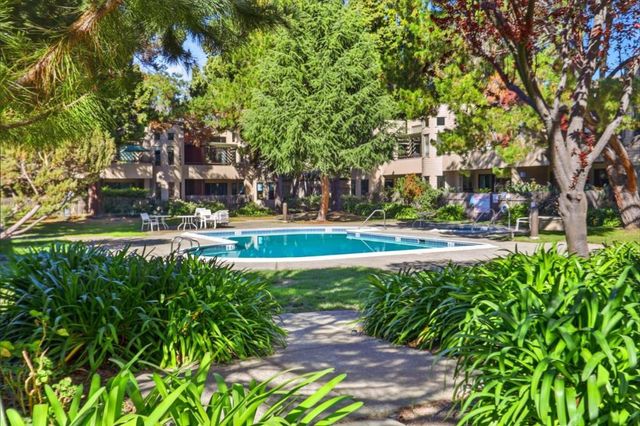 928 Wright Avenue 402, Mountain View, CA 94043