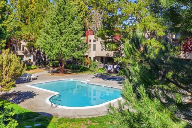 928 Wright Avenue 402, Mountain View, CA 94043