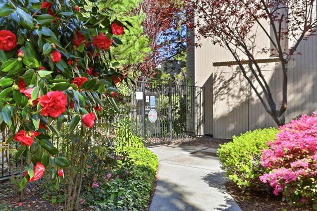 928 Wright Avenue 402, Mountain View, CA 94043