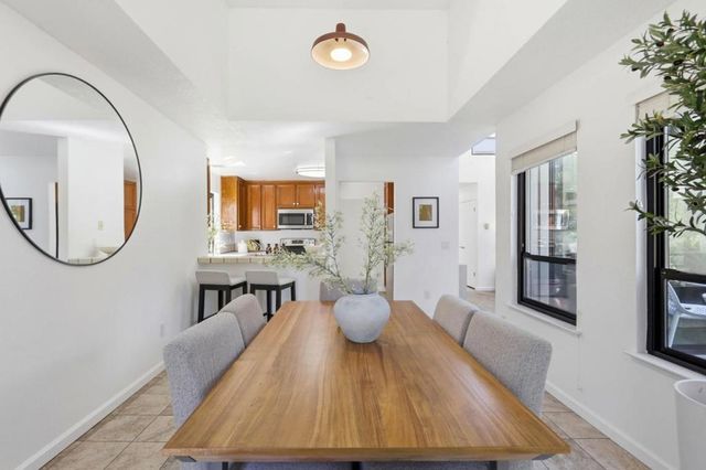 928 Wright Avenue 402, Mountain View, CA 94043