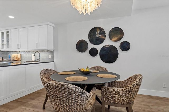 5740 MIDNIGHT PASS ROAD 303F, Sarasota, FL 34242