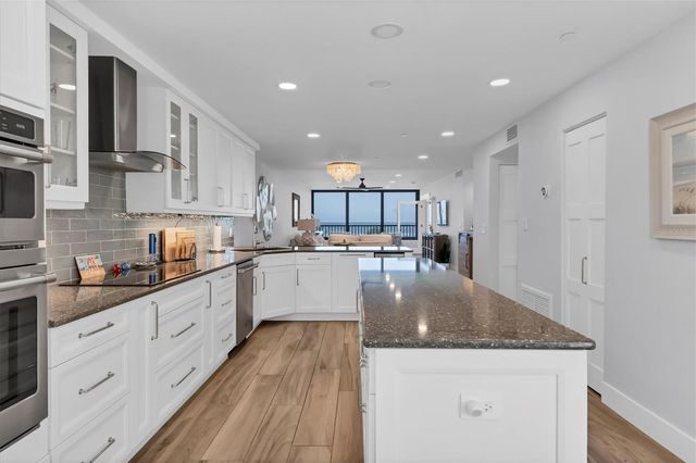 5740 MIDNIGHT PASS ROAD 303F, Sarasota, FL 34242