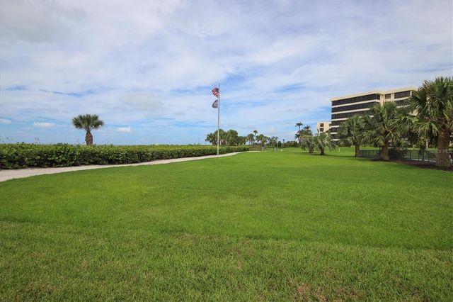 5740 MIDNIGHT PASS ROAD 303F, Sarasota, FL 34242