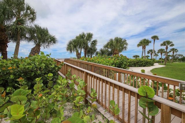 5740 MIDNIGHT PASS ROAD 303F, Sarasota, FL 34242