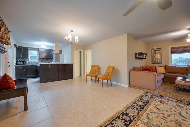 8019 Colgate Street, Houston, TX 77061