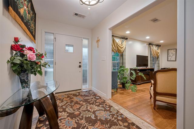 8019 Colgate Street, Houston, TX 77061