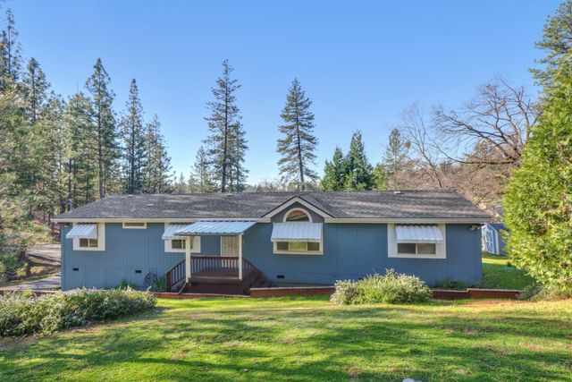 6320 Nugget Dr, Foresthill, CA 95631