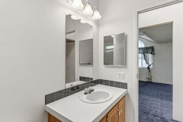 6320 Nugget Dr, Foresthill, CA 95631