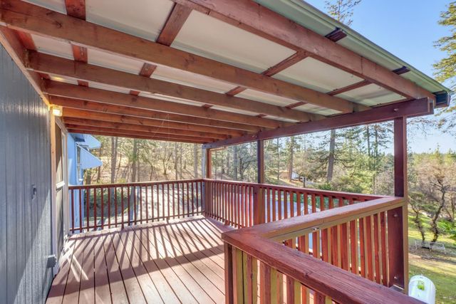 6320 Nugget Dr, Foresthill, CA 95631