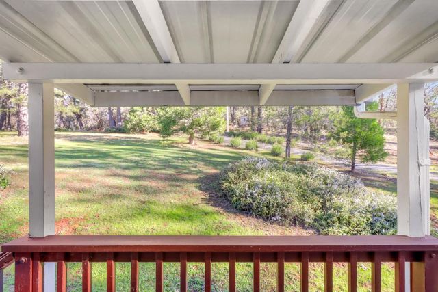 6320 Nugget Dr, Foresthill, CA 95631