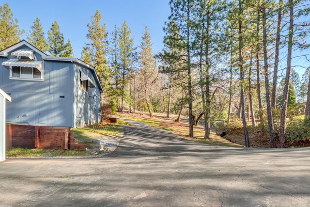 6320 Nugget Dr, Foresthill, CA 95631